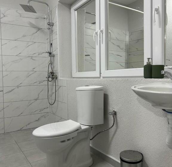 تختخواب و صبحانه Apartments & Restaurant Despina