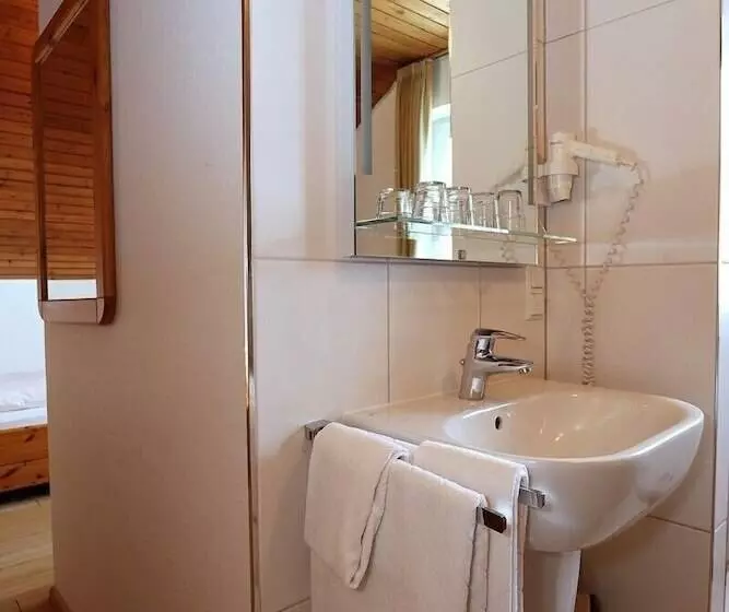 ホテル Gasthof Rebland