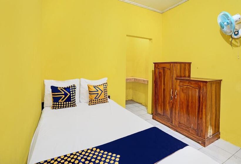 Otel Spot On 92372 Rinda Homestay Syariah & Resto