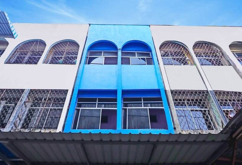 هتل Spot On 92389 Fendi Homestay Syariah