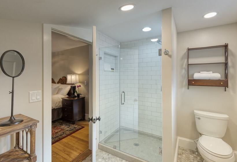 הוסטל The Park Inn