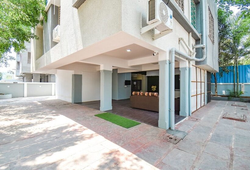 Fabhotel Skylight Studio Rooms