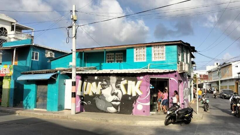 پانسیون Miss Titis Native Lodge