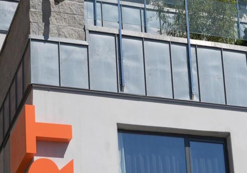 هتل Art Santander