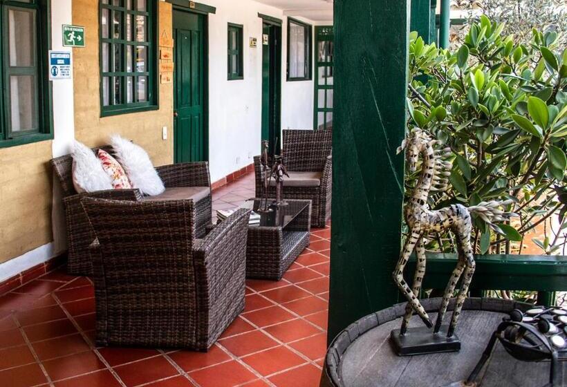 ホテル Bahía Olivo Boutique & Spa