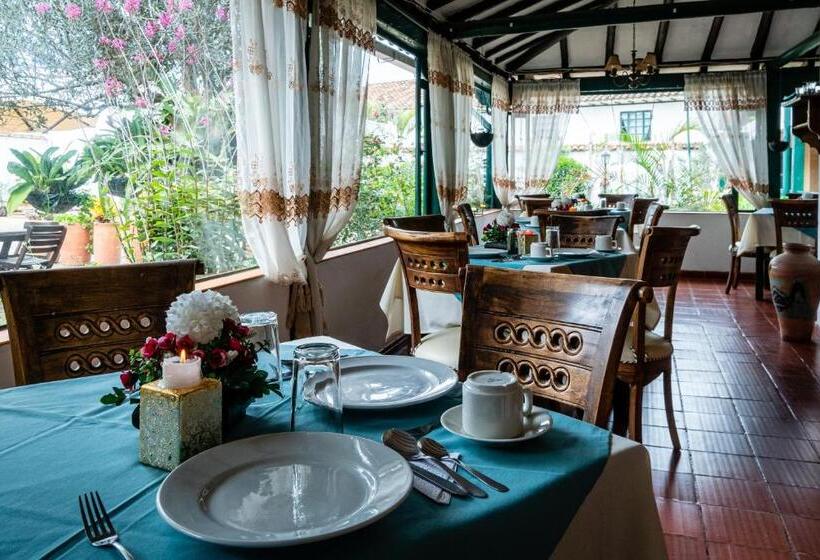 ホテル Bahía Olivo Boutique & Spa