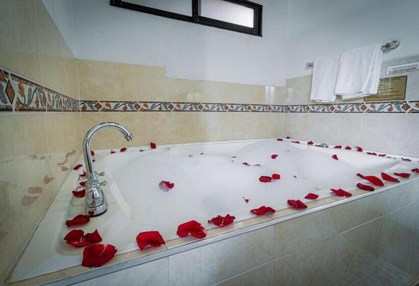 ホテル Bahía Olivo Boutique & Spa