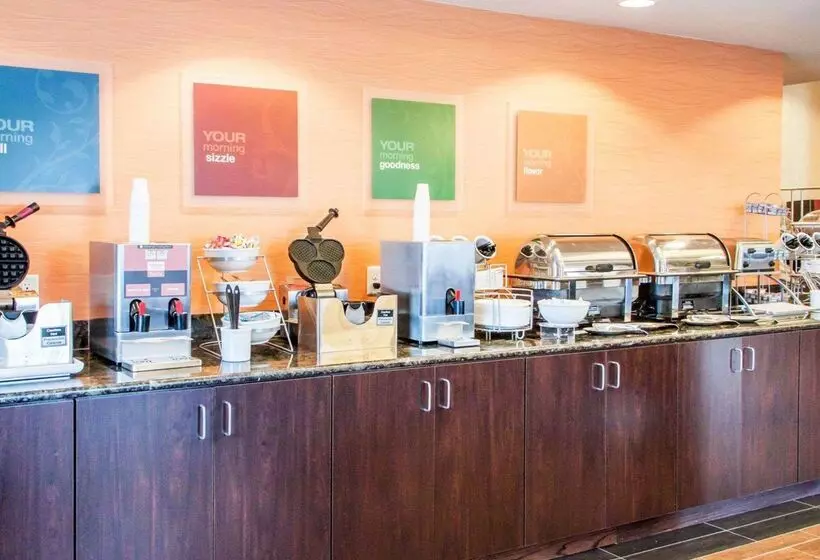 호텔 Comfort Inn & Suites Woodward