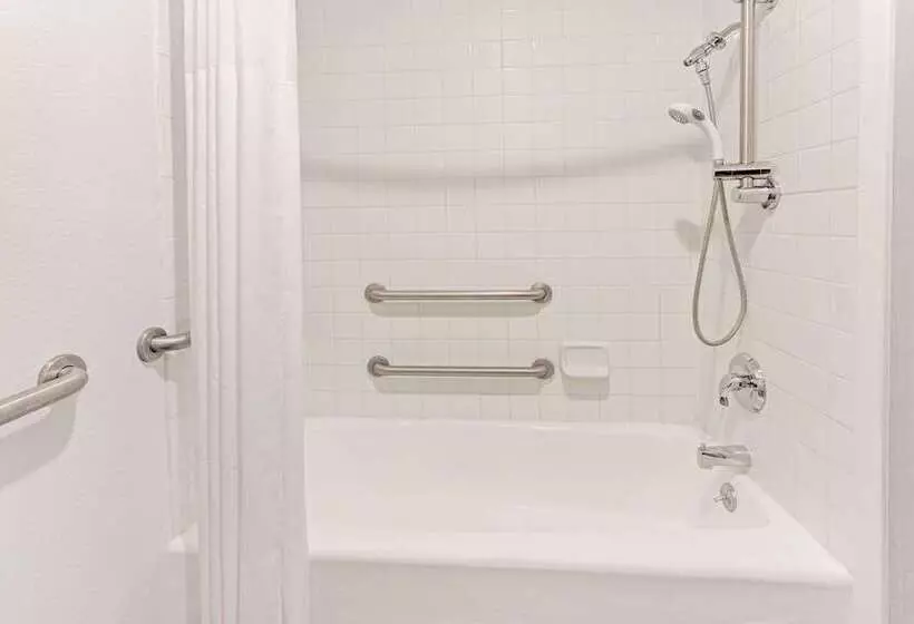 Отель Days Inn & Suites By Wyndham Santa Rosa, Nm