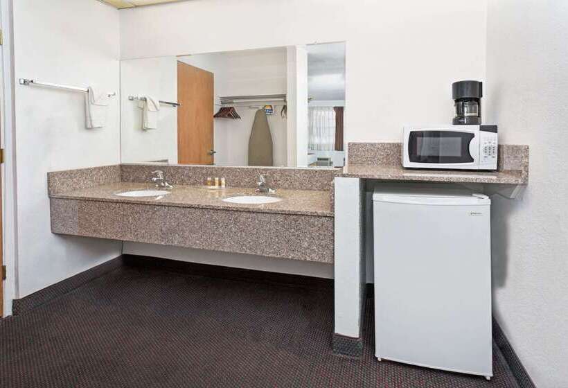 فندق Days Inn & Suites By Wyndham Santa Rosa, Nm