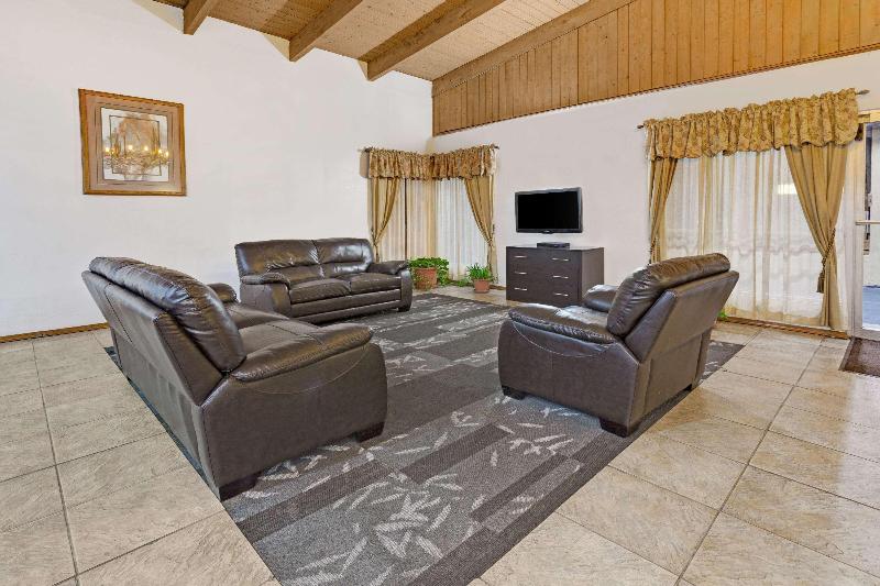 فندق Days Inn & Suites By Wyndham Santa Rosa, Nm