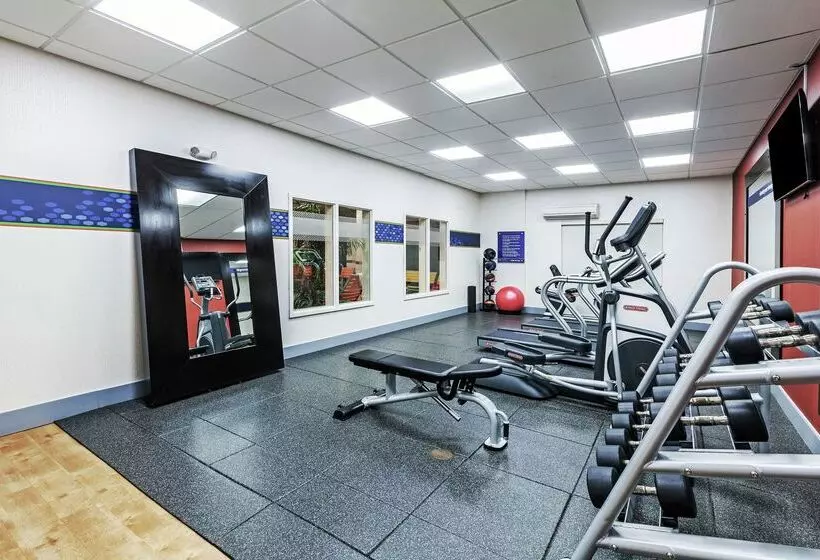 בית מלון כפרי Hampton Inn North Little Rock Mccain Mall