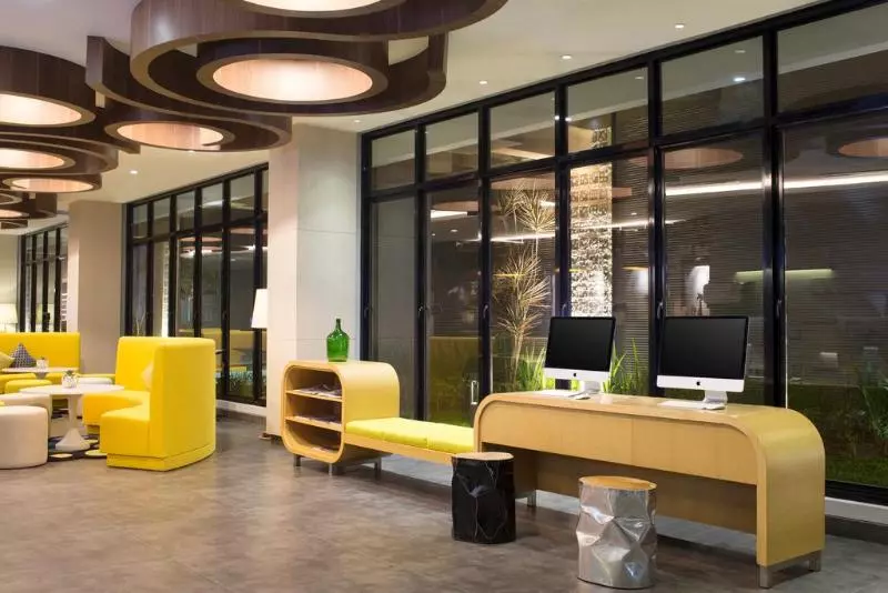 Отель Kamaniiya Petitenget Seminyak