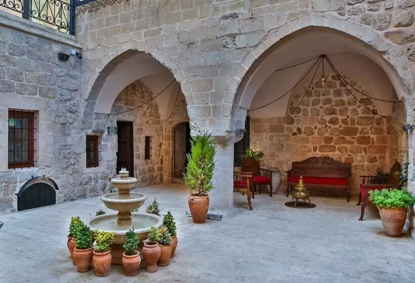 هتل Mardius Tarihi Konak