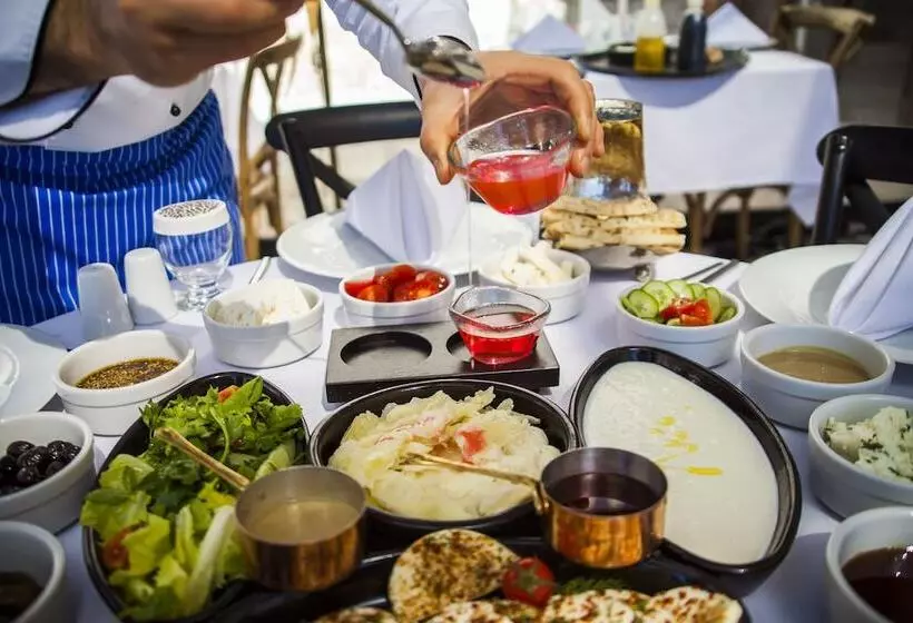 هتل Mardius Tarihi Konak