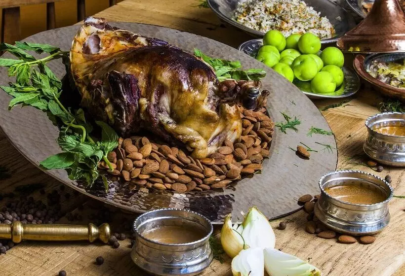 هتل Mardius Tarihi Konak