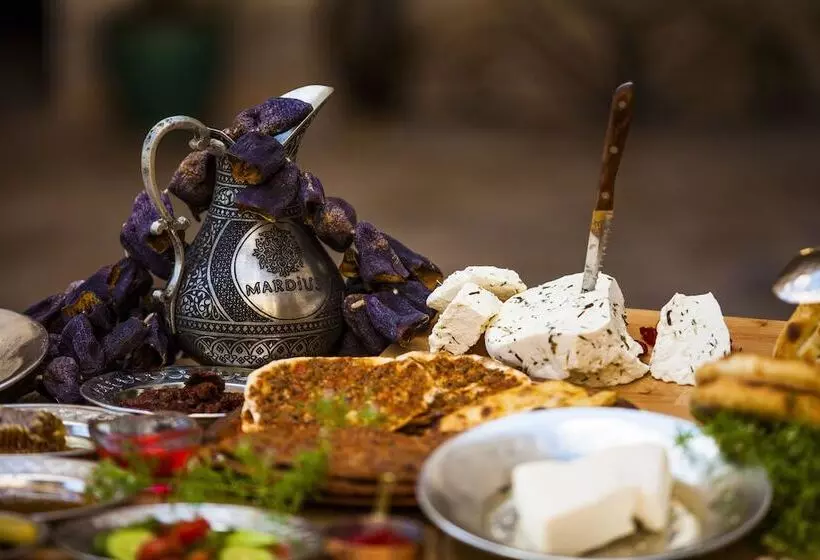 هتل Mardius Tarihi Konak