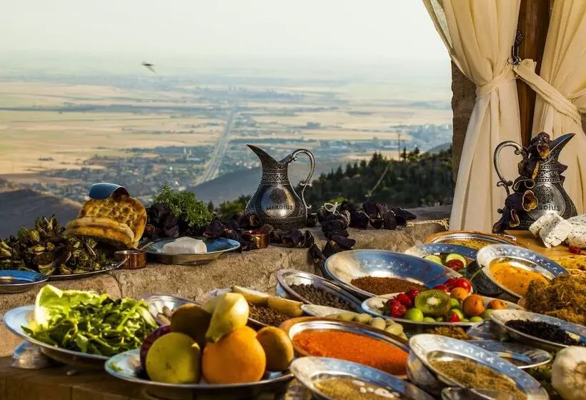 هتل Mardius Tarihi Konak