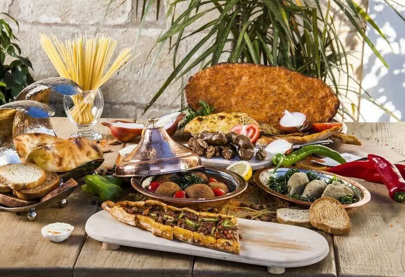 هتل Mardius Tarihi Konak