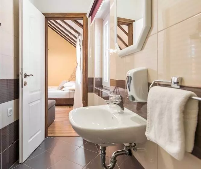 膳宿费 Guesthouse Imperator