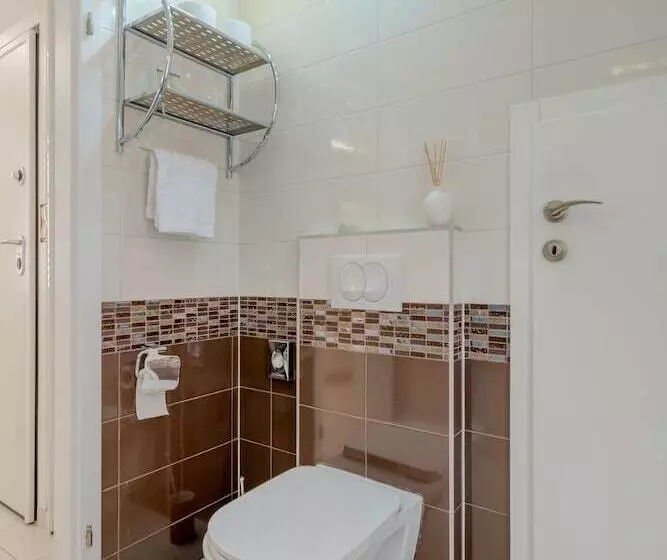 膳宿费 Guesthouse Imperator