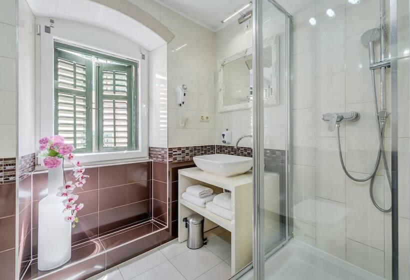 膳宿费 Guesthouse Imperator