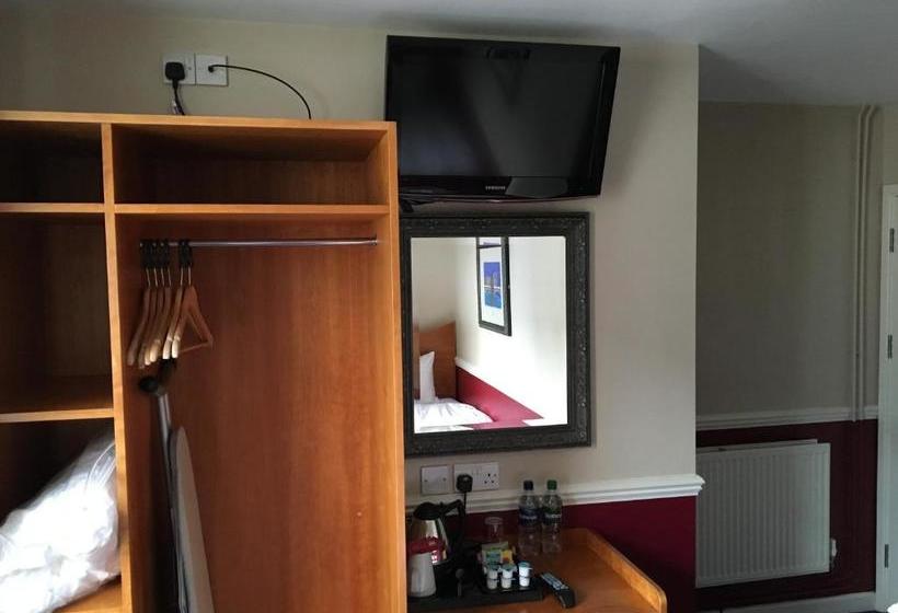 בית מלון כפרי Queens