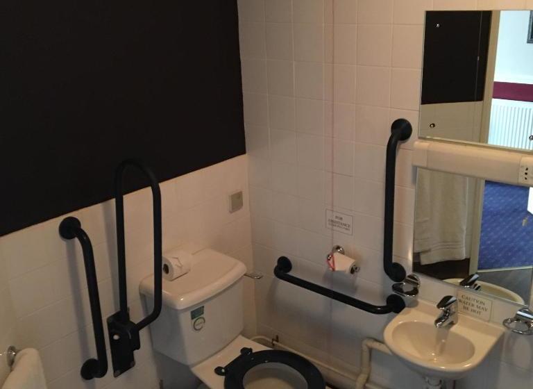 בית מלון כפרי Queens