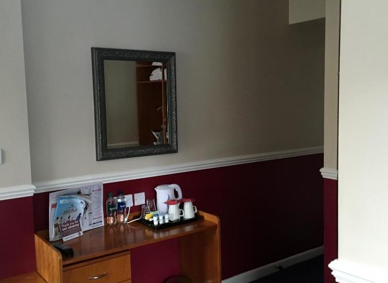 בית מלון כפרי Queens