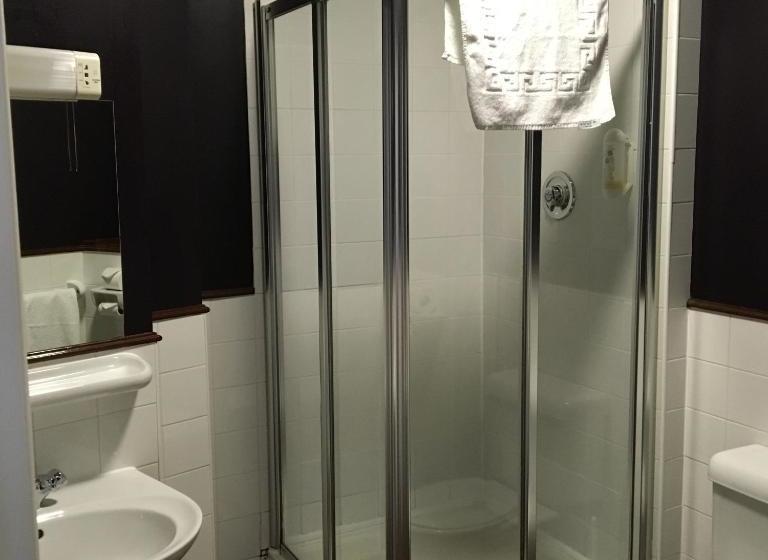 בית מלון כפרי Queens