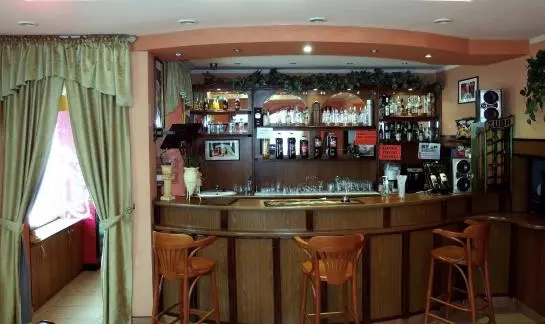 ホテル Villa Eden & Restaurant