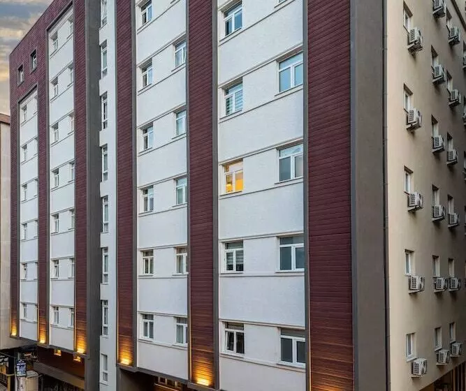 ホテル Baymari Suites City Life