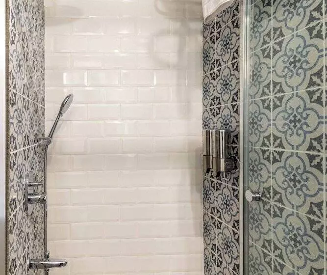 ホテル Baymari Suites City Life