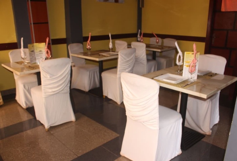 هتل Le Kremlin Yaoundé