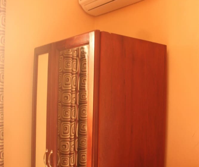 هتل Le Kremlin Yaoundé