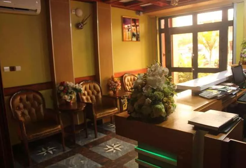 هتل Le Kremlin Yaoundé