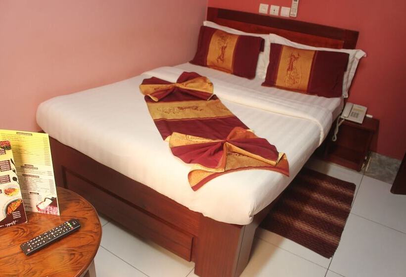 هتل Le Kremlin Yaoundé