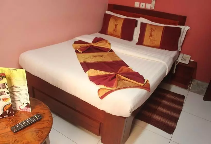 هتل Le Kremlin Yaoundé