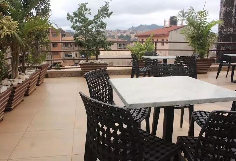 هتل Le Kremlin Yaoundé