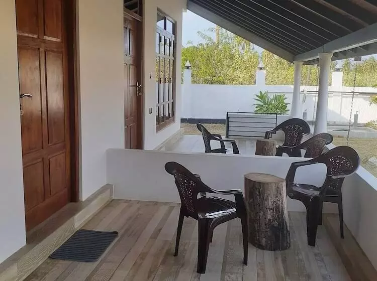 Hotelli Namaste Nilaveli