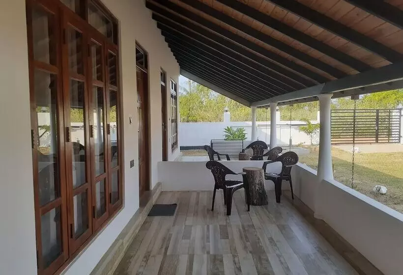 Hotelli Namaste Nilaveli