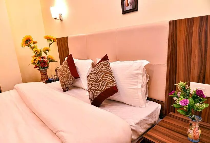 Hotelli Rufina Palm Bliss