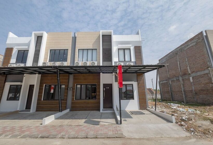 Hotel Spot On 92325 Penginapan Fajar Syariah