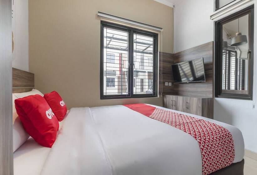 Hotel Spot On 92325 Penginapan Fajar Syariah