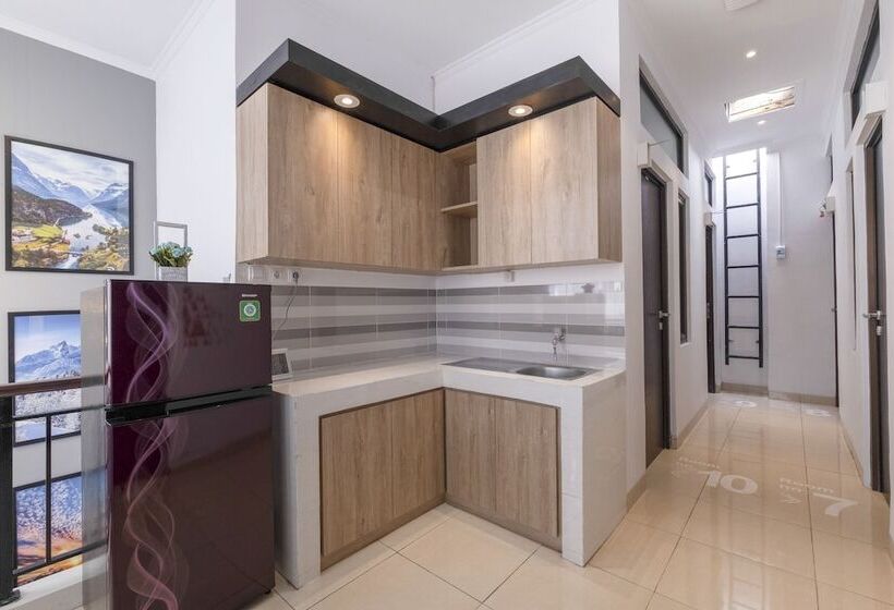 Hotel Spot On 92325 Penginapan Fajar Syariah