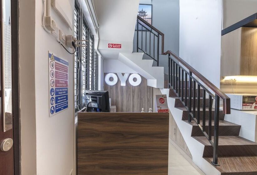 Hotel Spot On 92325 Penginapan Fajar Syariah