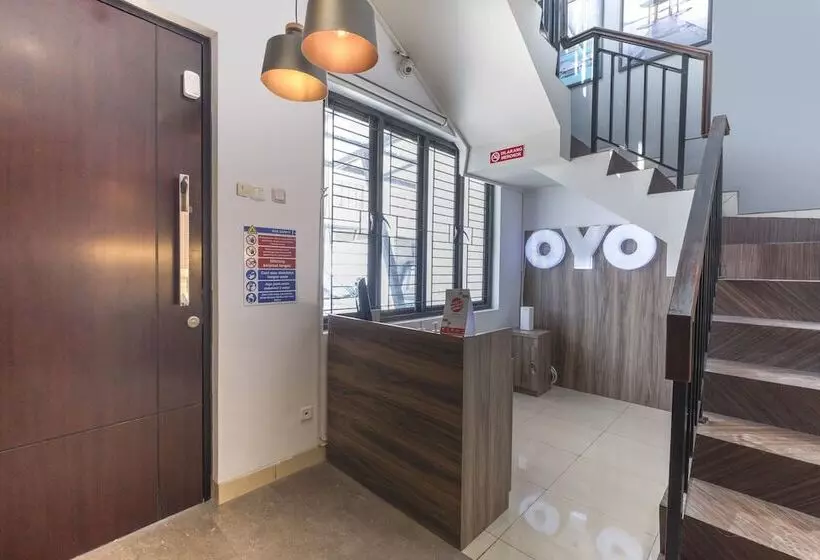 Hotelli Spot On 92325 Penginapan Fajar Syariah