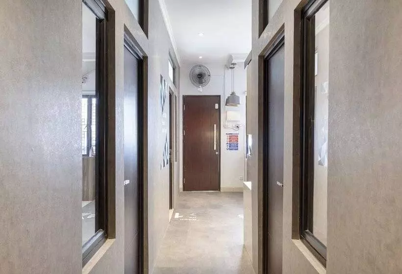 Hotelli Spot On 92325 Penginapan Fajar Syariah