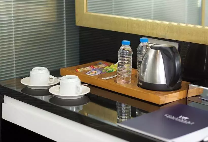 ホテル The Hera Platinum