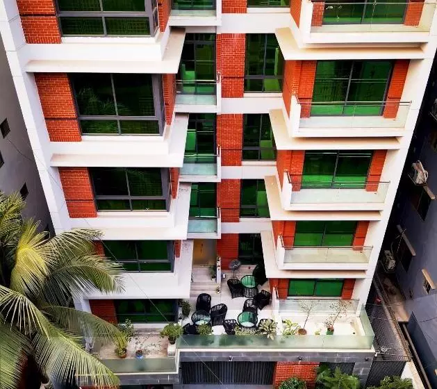 Xpressmall Hotel Near Dhaka Airport